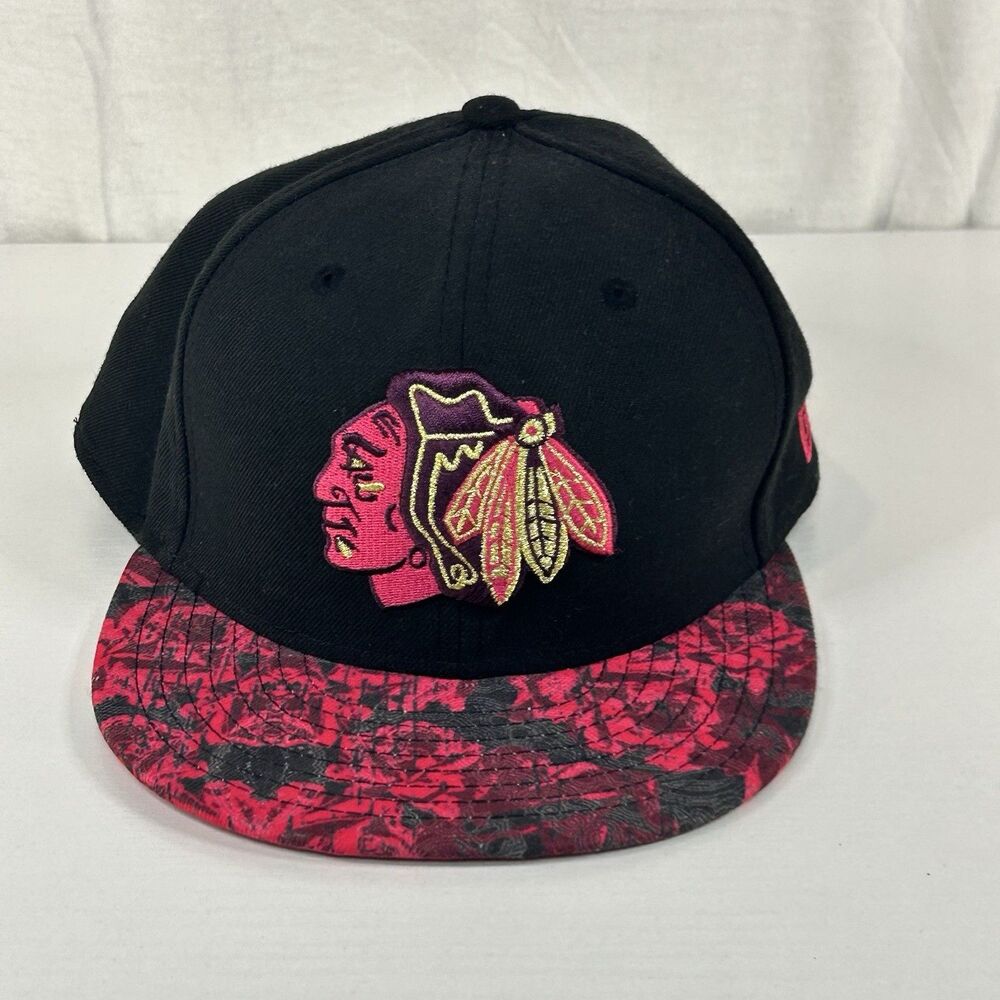 NHL Chicago Blackhawks NE 59fifty Size 7 1/4 Roses Design Brim Cap Hat